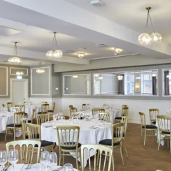 Âm thanh khách sạn Jun