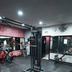 thi cong am thanh cho phong gym tai quan su 8
