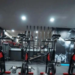 thi cong am thanh cho phong gym tai quan su 9