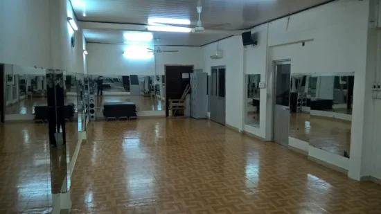Việc bảo trì loa âm thanh phòng tập nhảy bạn có thể tự thực hiện hoặc từ chúng tôi, để đảm bảo hệ thống hoạt động một cách trơn tru.