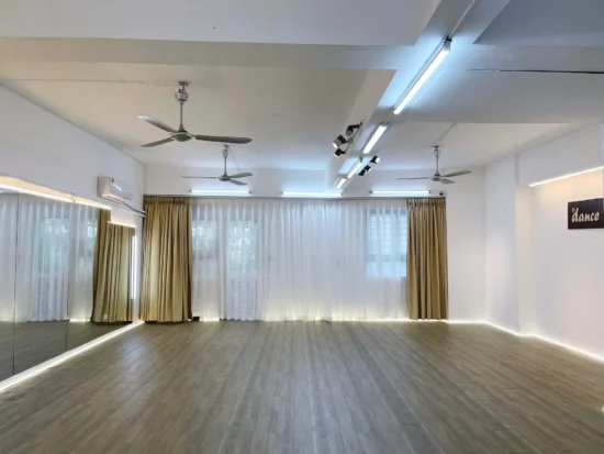 Chúng tôi cung cấp hệ thống âm thanh cho phòng tập nhảy tại quận Bắc Từ Liêm và Nam Từ Liêm với các giải pháp chuyên nghiệp nhất.