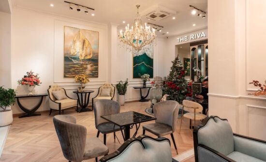 Việc lắp đặt hệ thống âm thanh của quán cà phê tại Đống Đa được thực hiện bởi chúng tôi tư vấn và lắp đặt thiết bị âm thanh chuyên nghiệp.