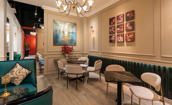 Chúng tôi là đơn vị chuyên nghiệp trong việc lắp đặt loa, âm thanh cho quán cafe tại Hà Nội, với nhiều giải pháp tùy chọn cho quán cà phê.