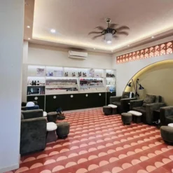 loa am tran cho dan am thanh spa 1