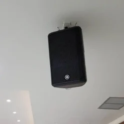 loa yamaha cho am thanh quan cafe 1