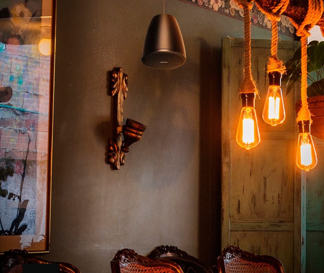 Thiết bị cho dàn loa Bose cho âm thanh quán cafe