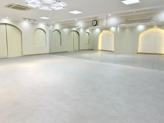 Báo giá loa treo tường cho phòng tập nhảy giúp chủ đầu tư định hình được nhu cầu cũng như chi phí cho phần âm thanh giúp trải nghiệm tốt hơn.