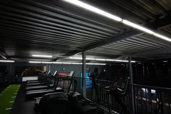 Lắp 4 chiếc loa cho phòng Gym để tạo không gian tập luyện sôi động cho phòng tập Gym, có thể lắp vào bốn góc hoặc hai bên song song của phòng tập.