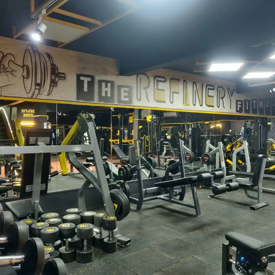 Thuê người lắp loa cho phòng Gym : Chúng tôi cung cấp dịch vụ lắp đặt loa cho phòng tập với chi phí chỉ từ 1 triệu đến 2 triệu tùy theo phòng tập.