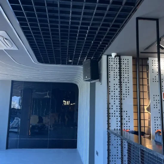 Bạn có thể tự lắp âm thanh cho phòng Gym của mình, nếu cần sự trợ giúp bạn có thể liên hệ chúng tôi để được hướng dẫn miễn phí từ xa.