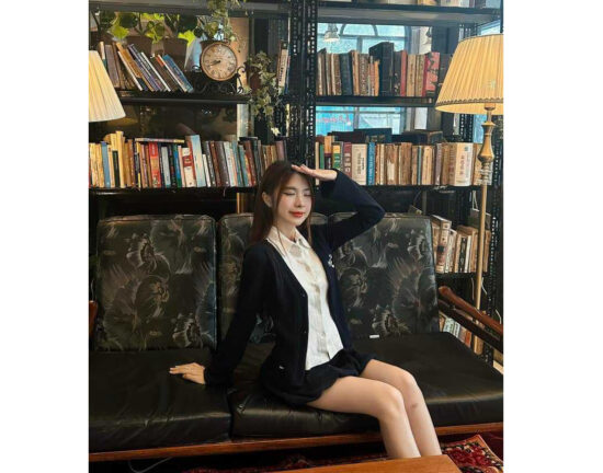 Khi quyết định tự lắp đặt hệ thống âm thanh loa cho quán cafe, cần tiếp cận với các bước và gợi ý sau để đảm bảo rằng bạn sẽ thực hiện công việc một cách chuyên nghiệp và hiệu quả.