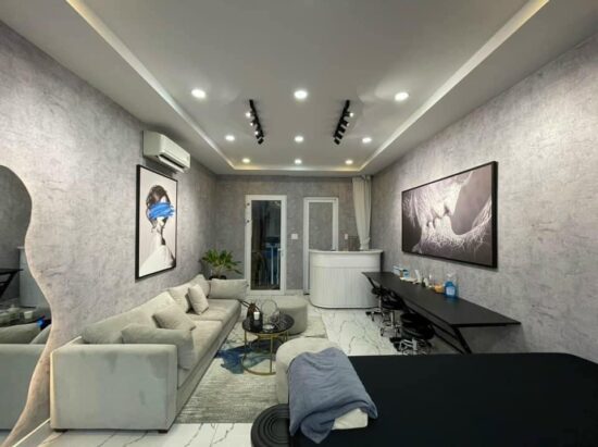 Âm thanh thư giãn spa mang đến trải nghiệm tốt và quang trọng cho khách hàng, giúp khách hàng thoải mãi và thời gian ở lại spa lâu hơn.