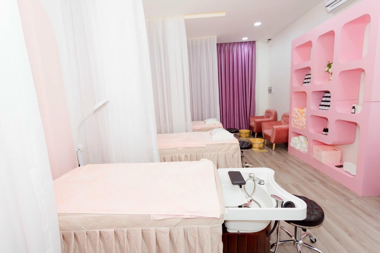 Âm thanh trong trẻo spa giúp trải nghiệm của khách hàng trở lên dễ chịu, nhẹ nhàng, tăng khả năng quay lại spa của khách hàng rất cao.