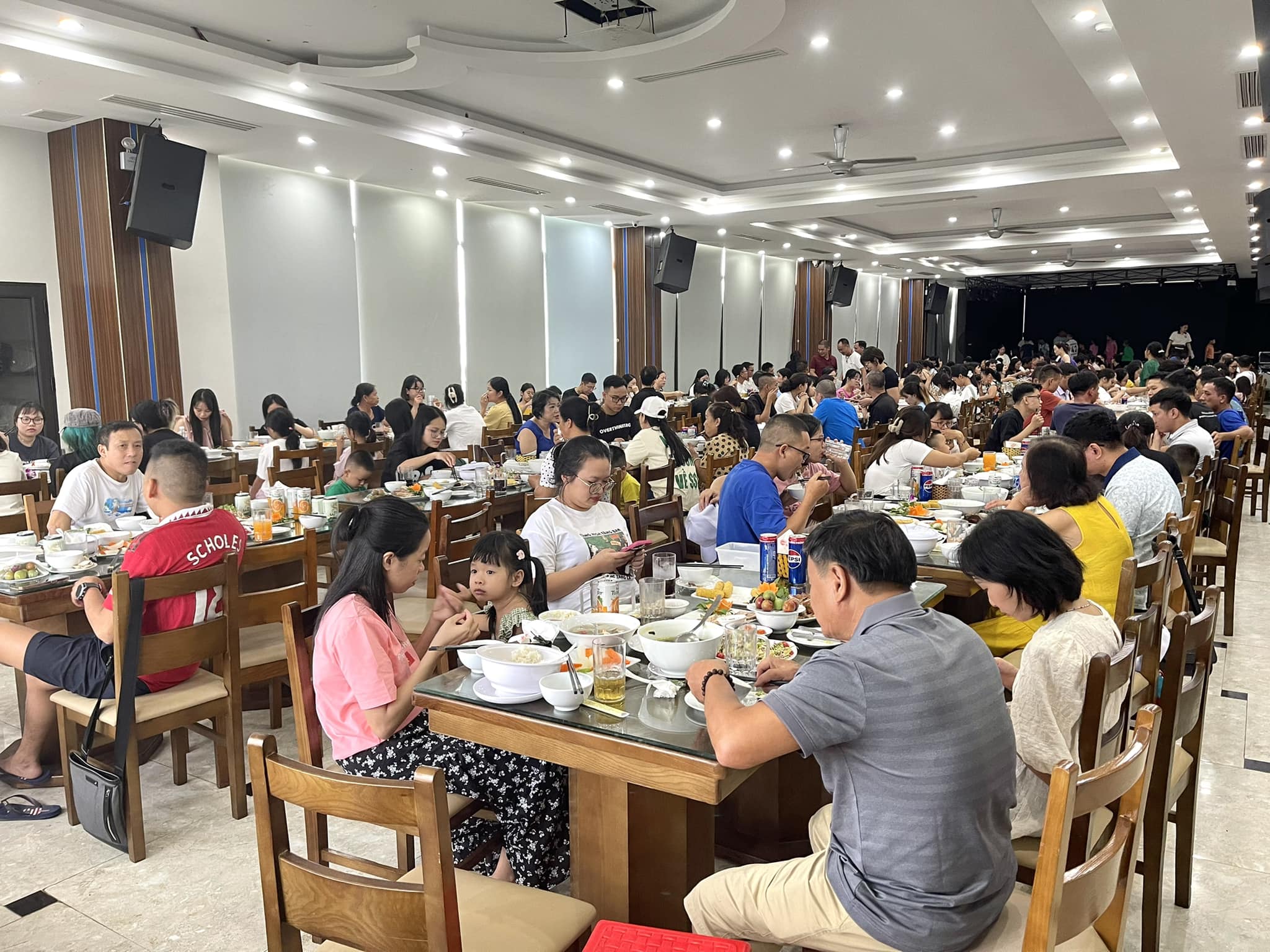 Những lưu ý khi sử dụng loa cho nhà hàng nhỏ