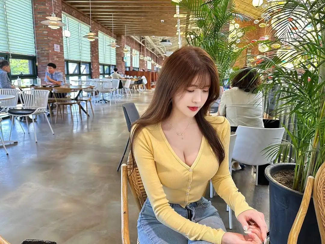 Loa cho quán cafe phong cách Hàn Quốc mà chúng tôi cung cấp là các dòng loa nhập khẩu chuyên dùng cho các quán cà phê mang phong cách này.