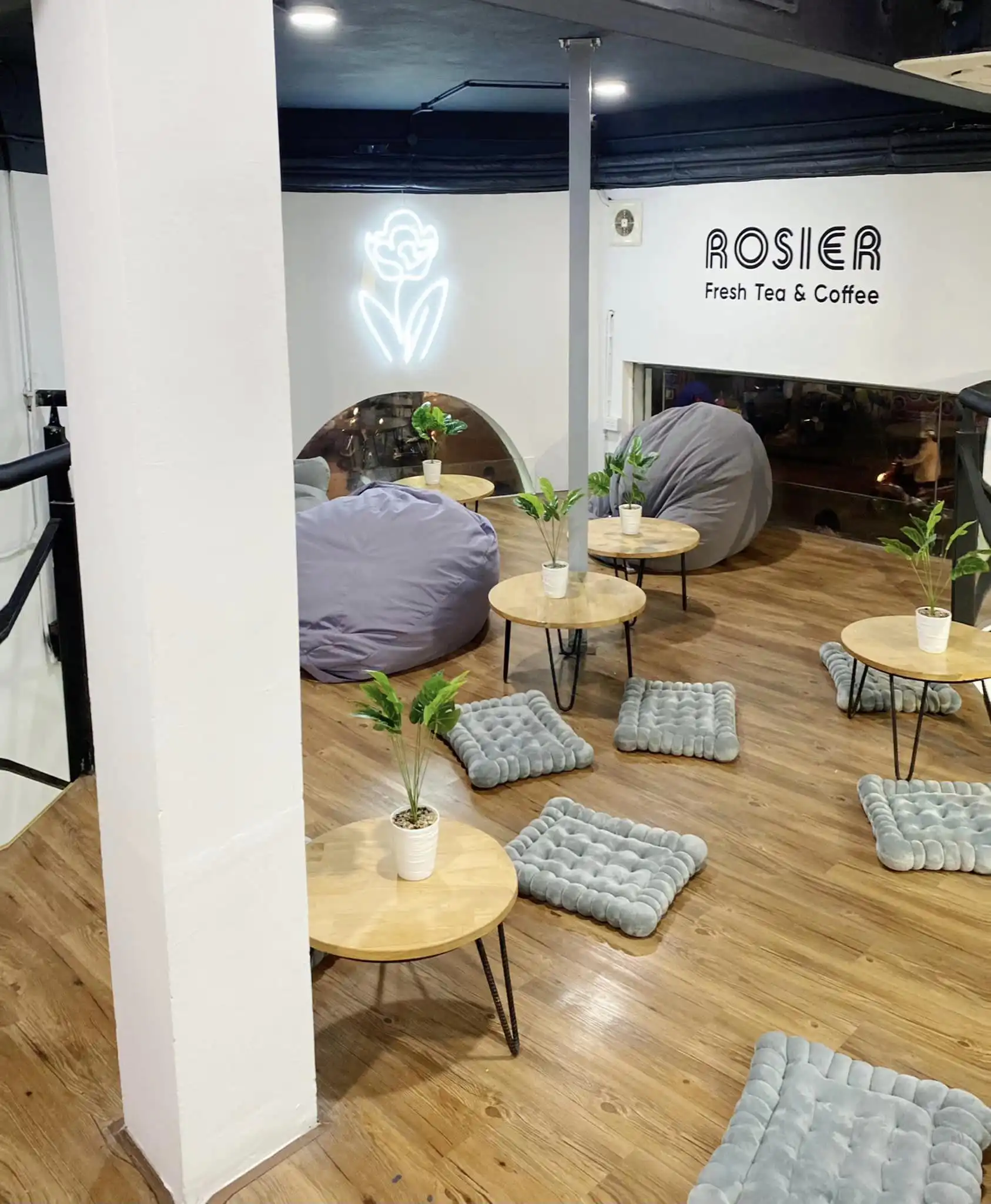 Review quán cafe Rosier tea&coffee 14 Rosier tea coffee 14